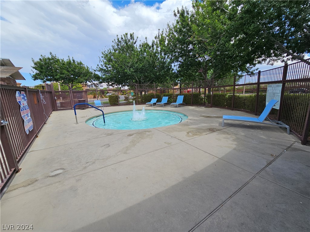 5460 Sawleaf Road