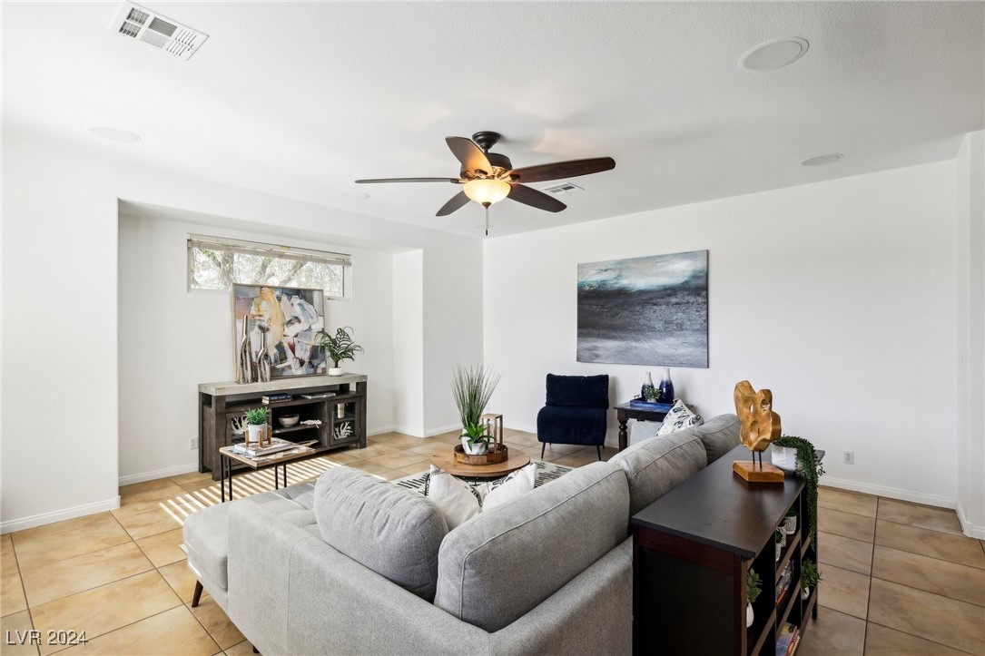 6425 Gilded Flicker Street