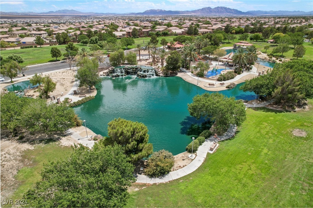 6425 Gilded Flicker Street