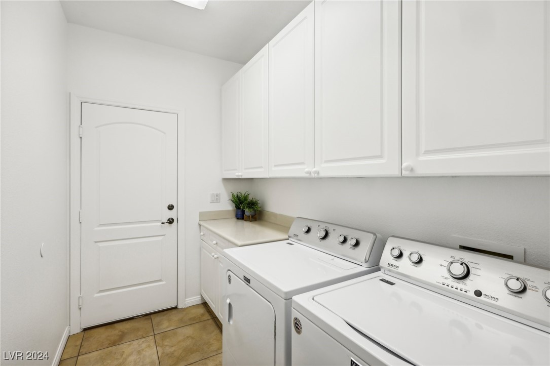 6425 Gilded Flicker Street