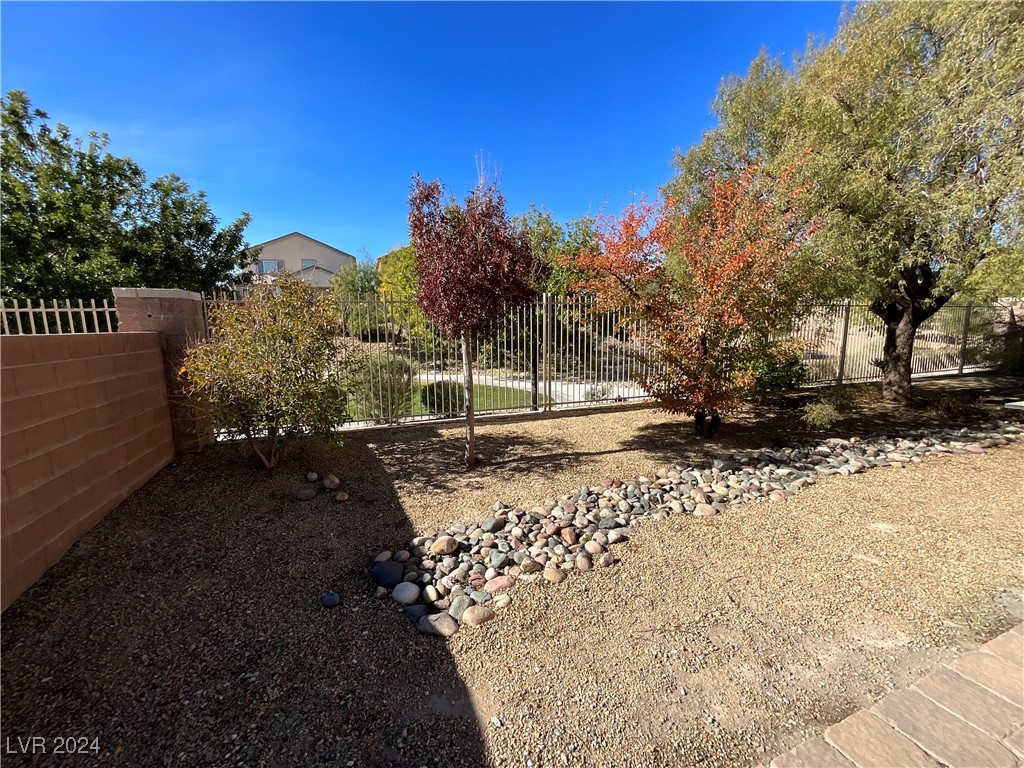 6425 Gilded Flicker Street