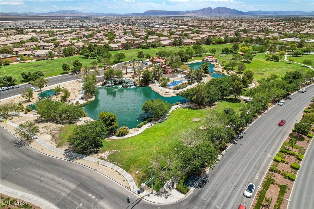 6425 Gilded Flicker Street