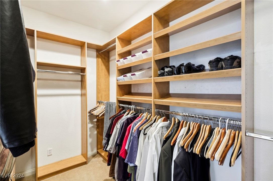 6425 Gilded Flicker Street