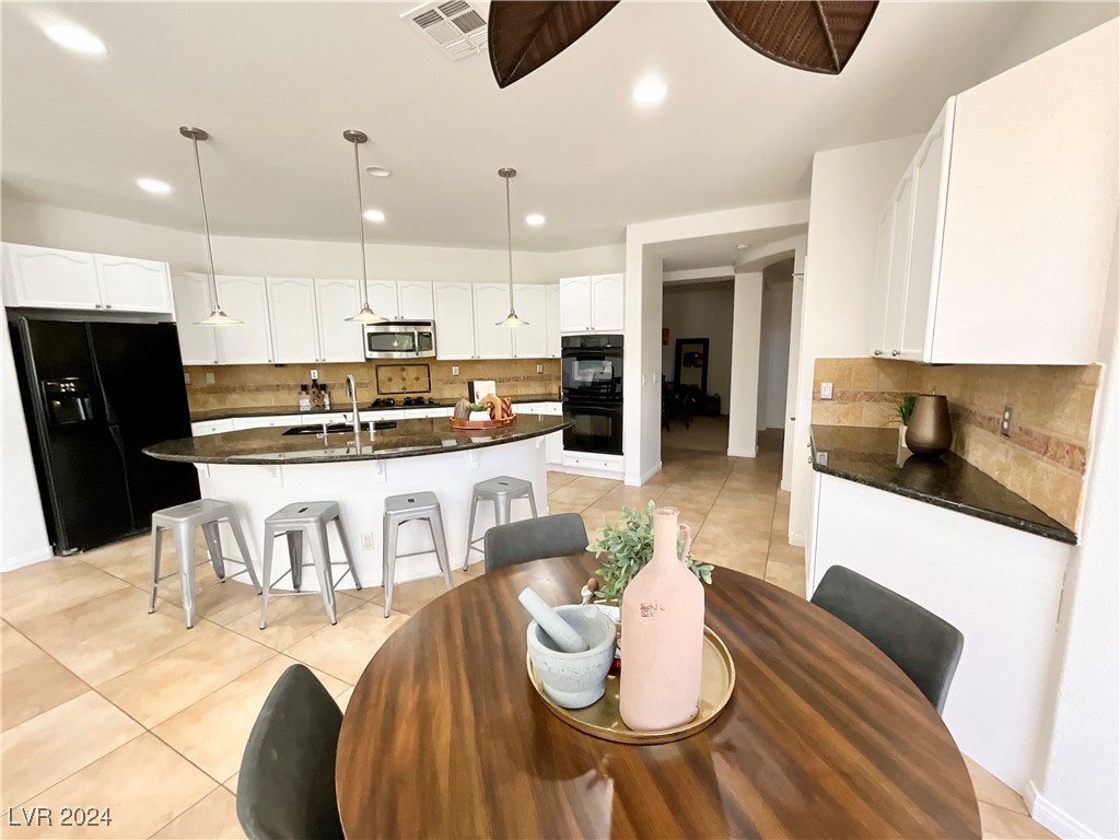 6425 Gilded Flicker Street