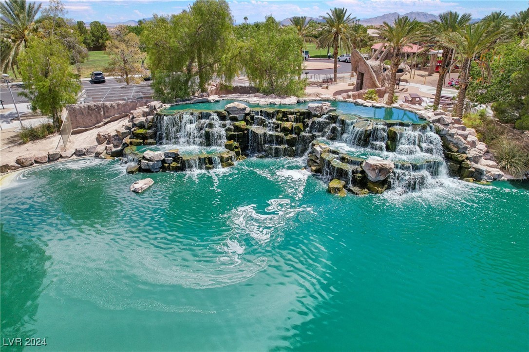 6425 Gilded Flicker Street