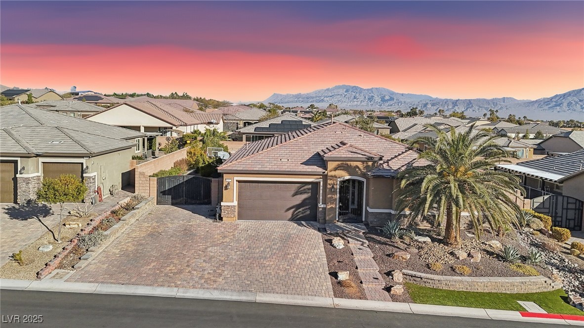 9802 Summer Bliss Avenue