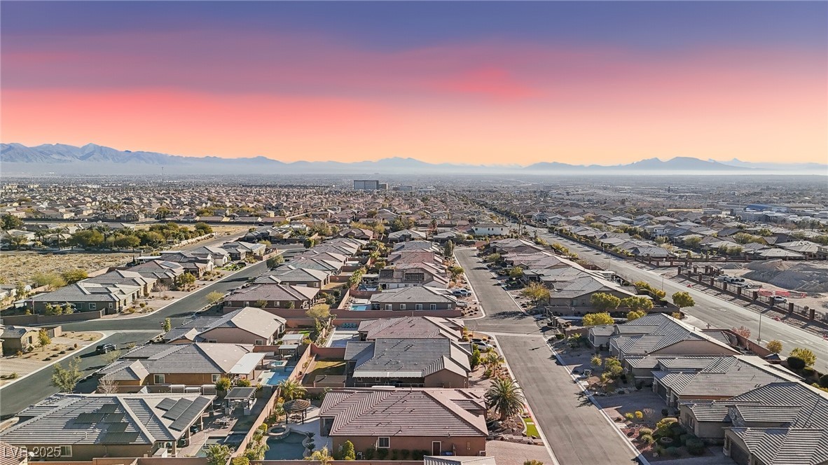 9802 Summer Bliss Avenue