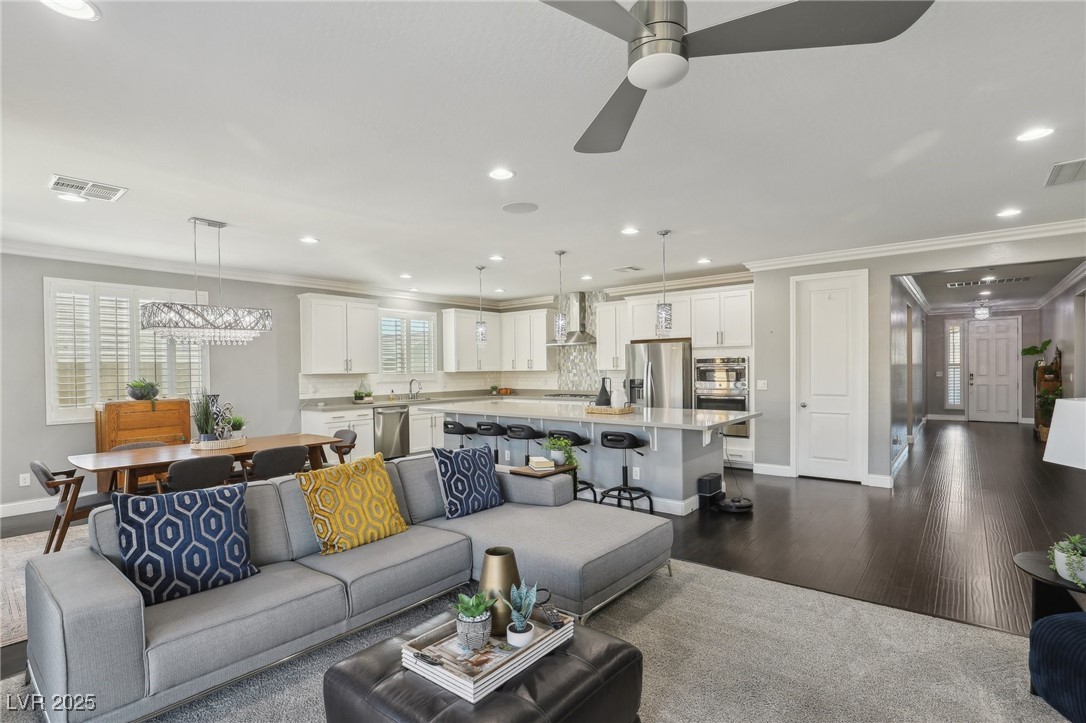 9802 Summer Bliss Avenue
