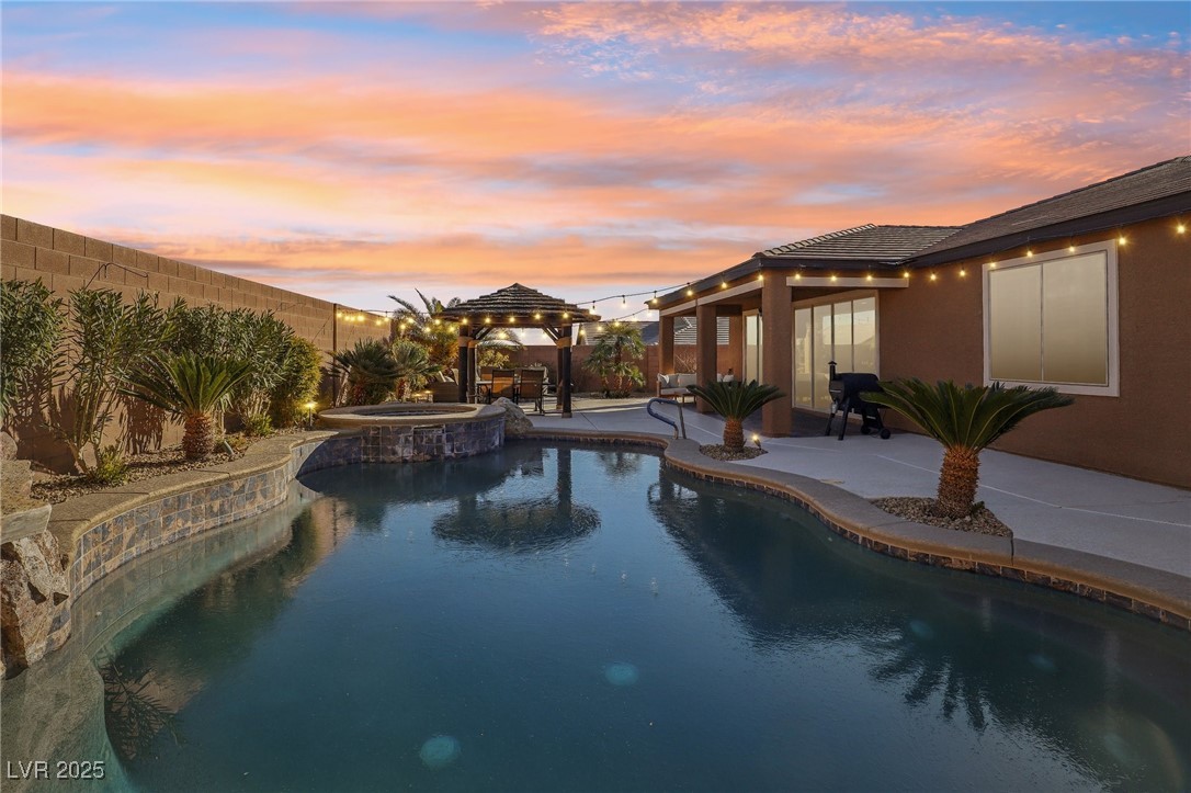 9802 Summer Bliss Avenue