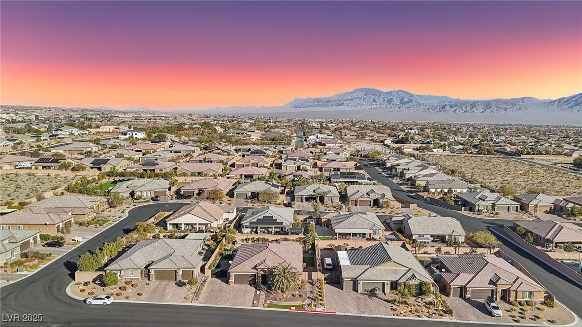 9802 Summer Bliss Avenue