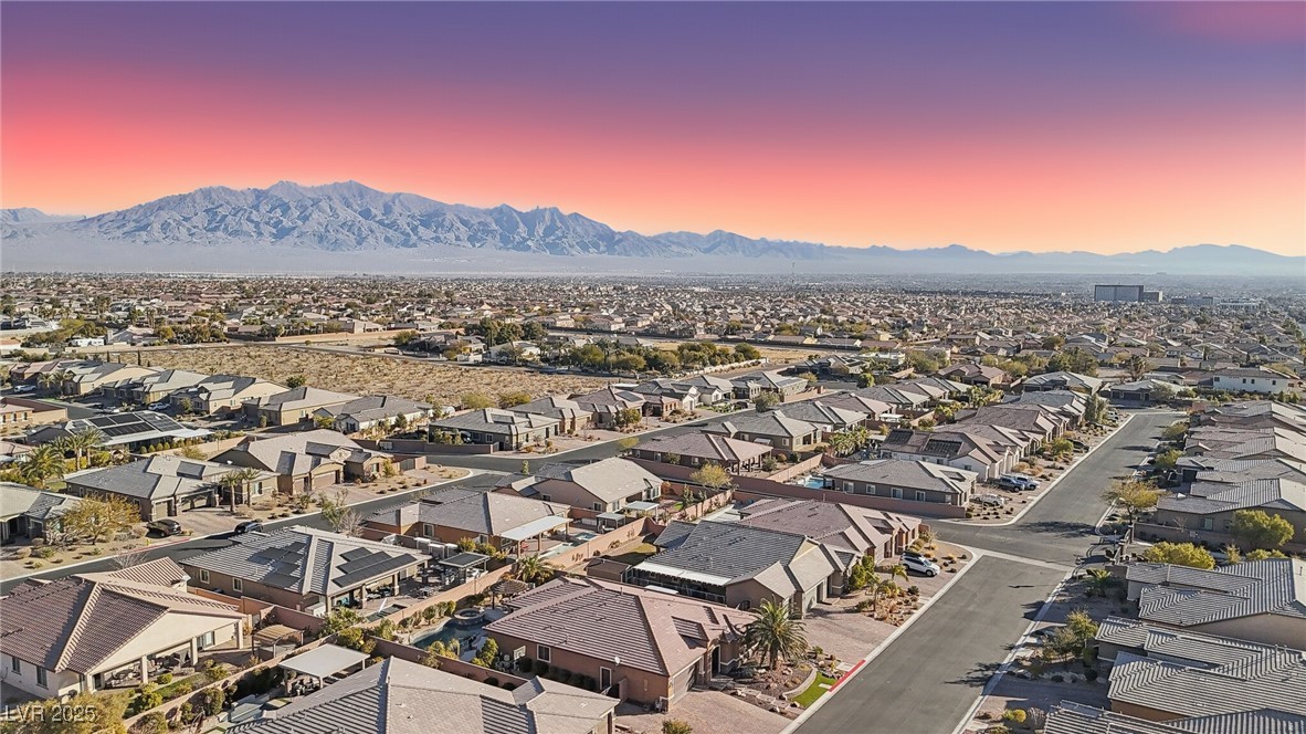 9802 Summer Bliss Avenue