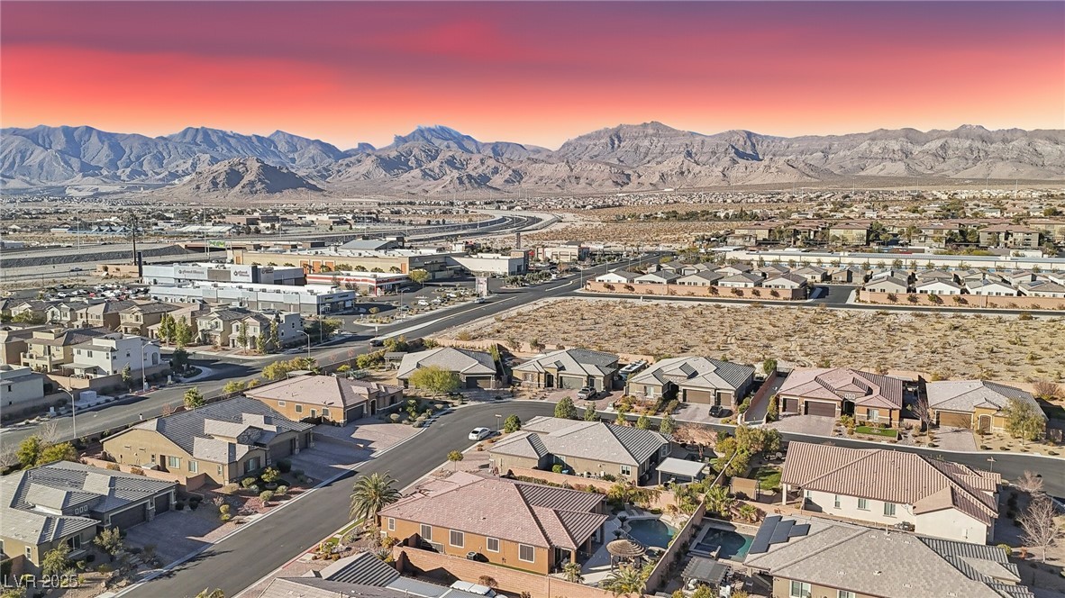 9802 Summer Bliss Avenue