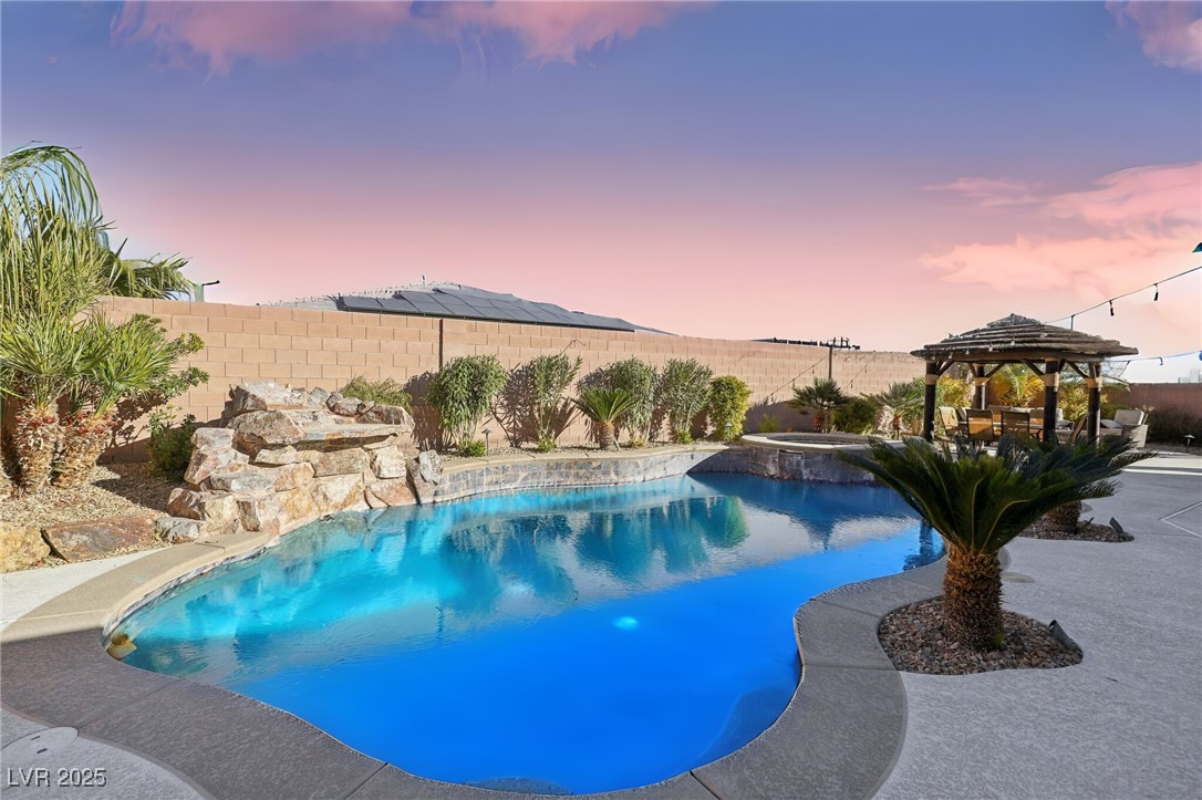 9802 Summer Bliss Avenue