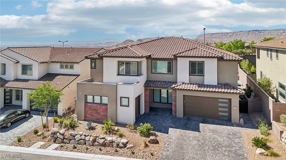 12155 Sage Thunder Avenue