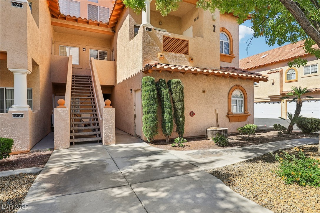 2925 Wigwam Parkway 724