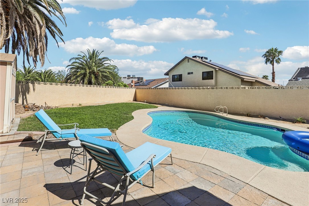 4142 Larkwood Avenue