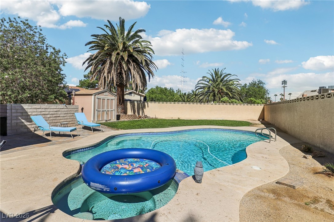 4142 Larkwood Avenue