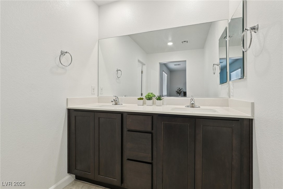 3626 Tripoli Cove Avenue