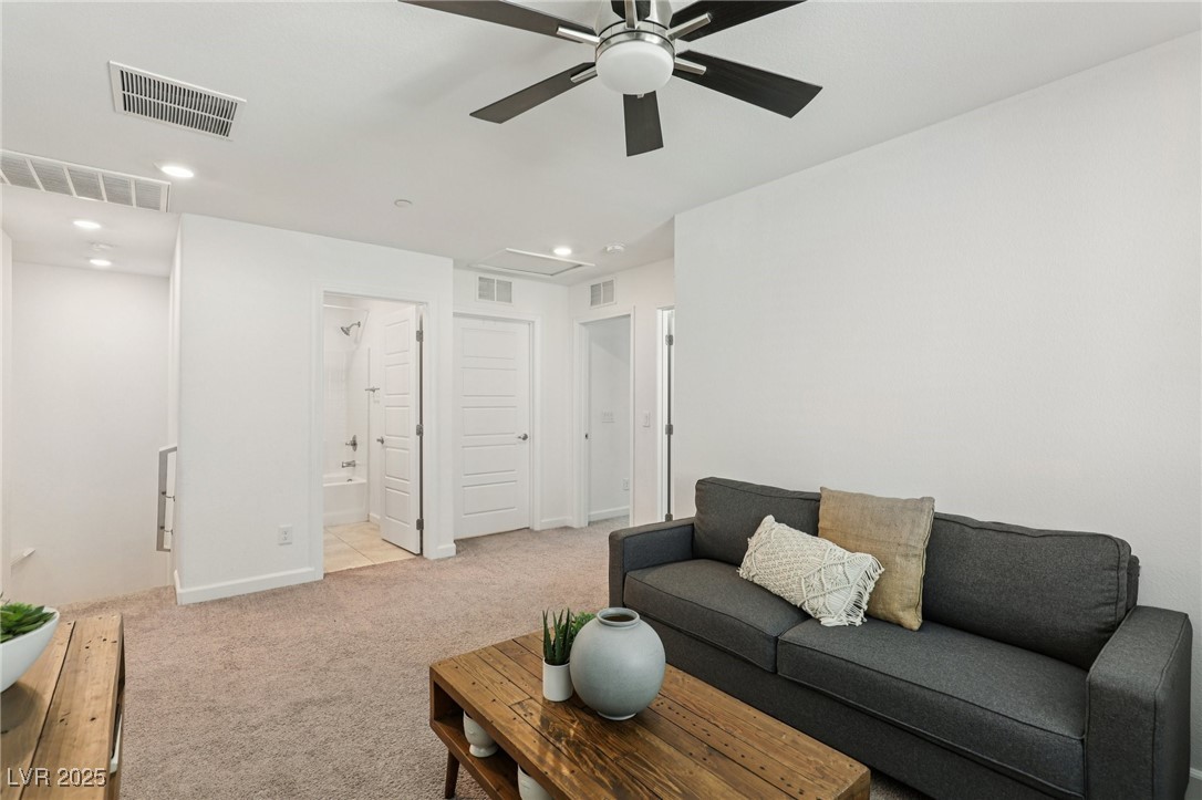 3626 Tripoli Cove Avenue