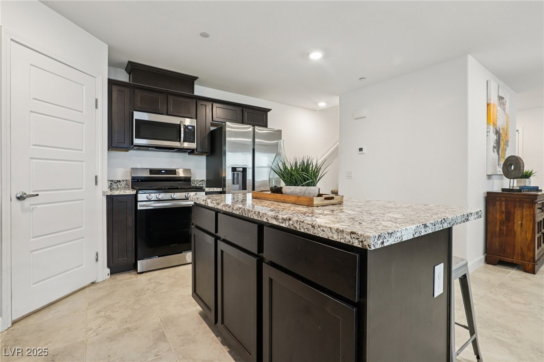 3626 Tripoli Cove Avenue