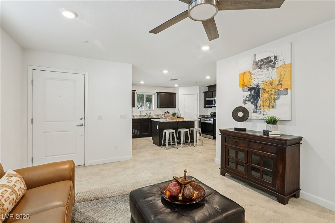 3626 Tripoli Cove Avenue