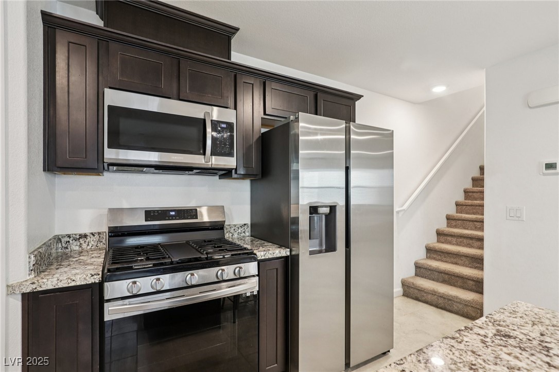 3626 Tripoli Cove Avenue