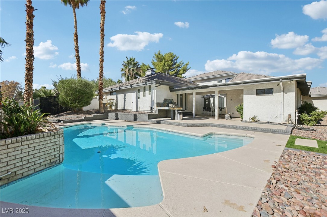 3140 Montessouri Street