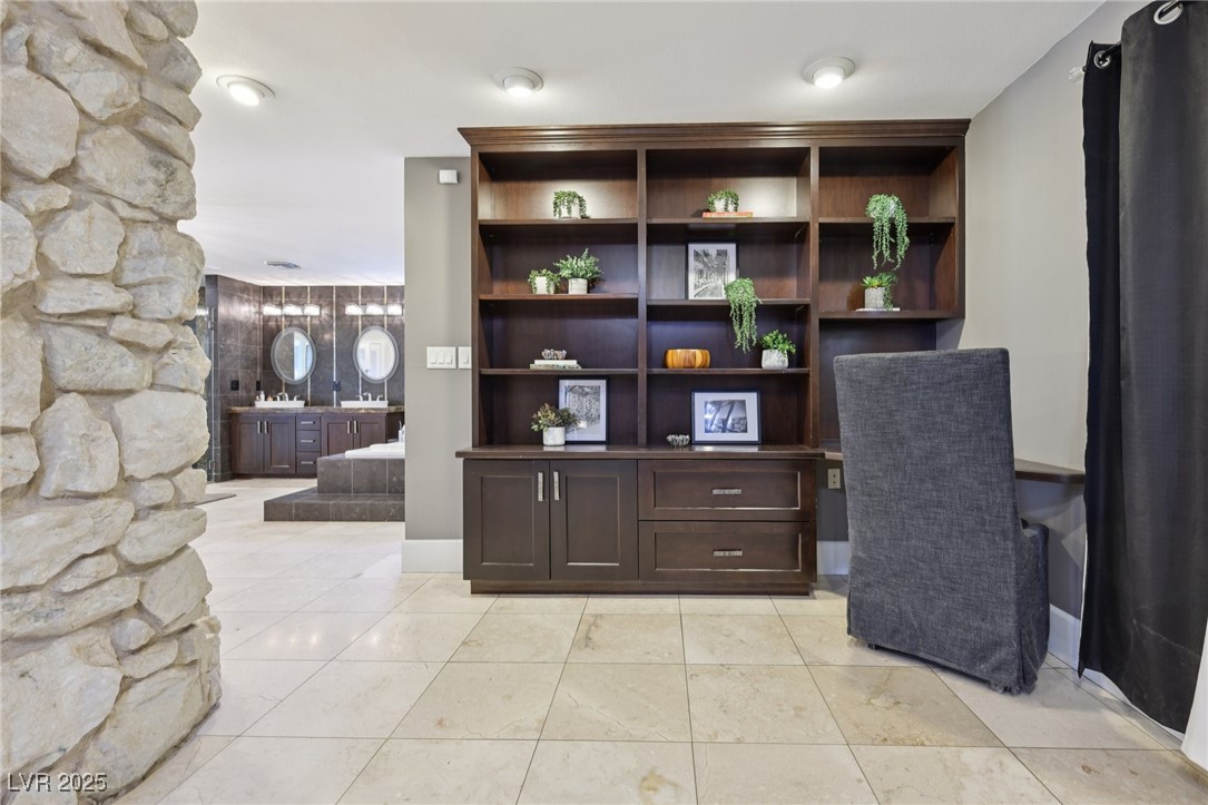 3140 Montessouri Street