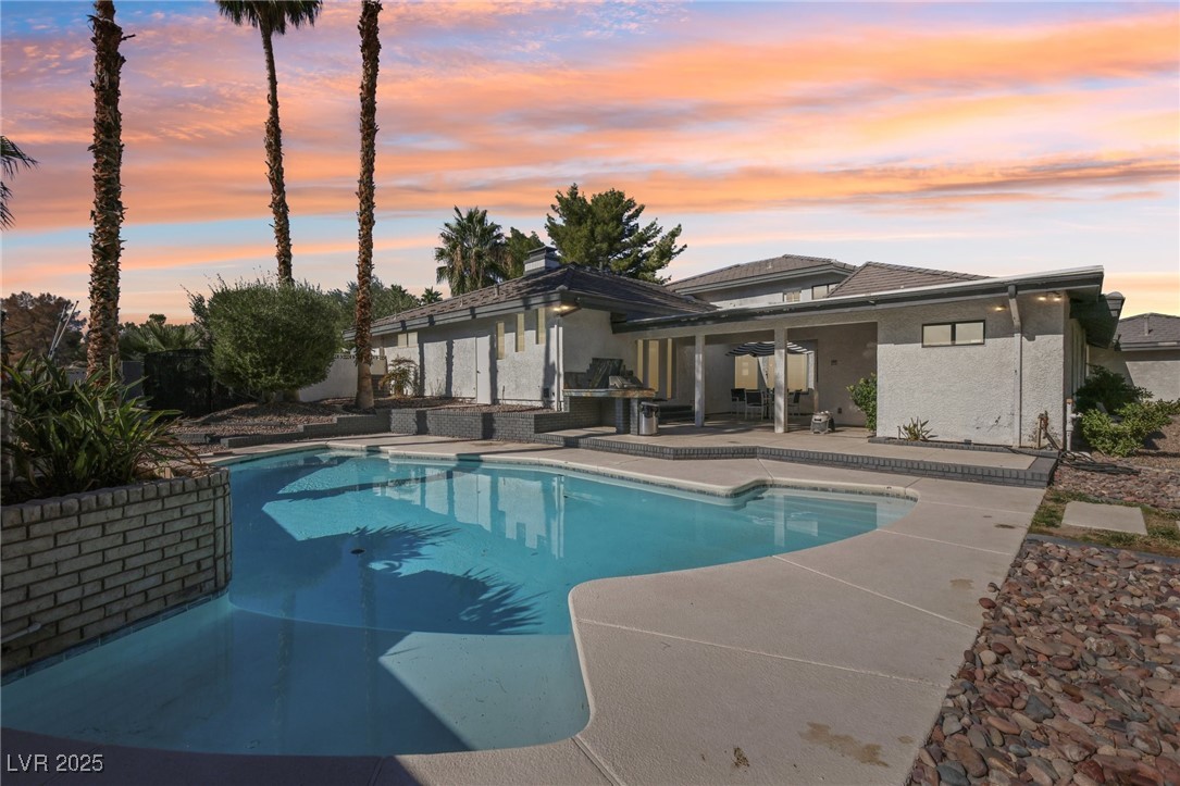 3140 Montessouri Street