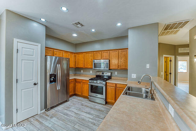 14545 S Camino Rio Abajo