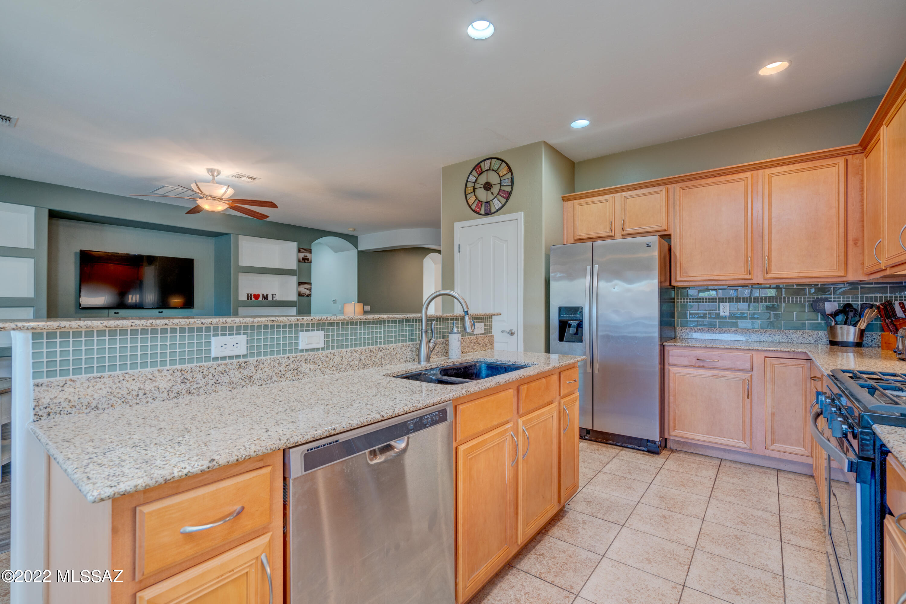 834 E Deer Spring Canyon Place