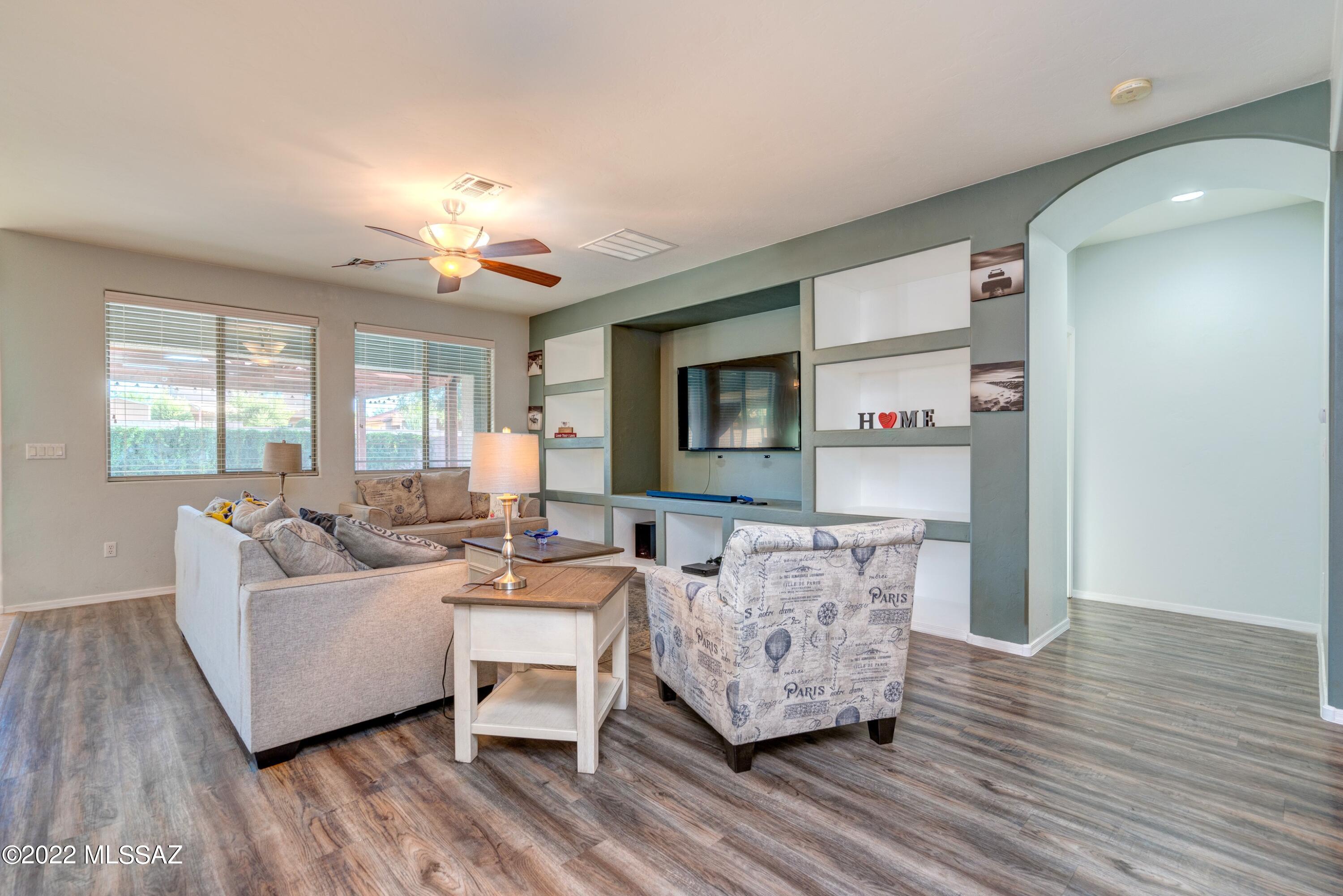 834 E Deer Spring Canyon Place