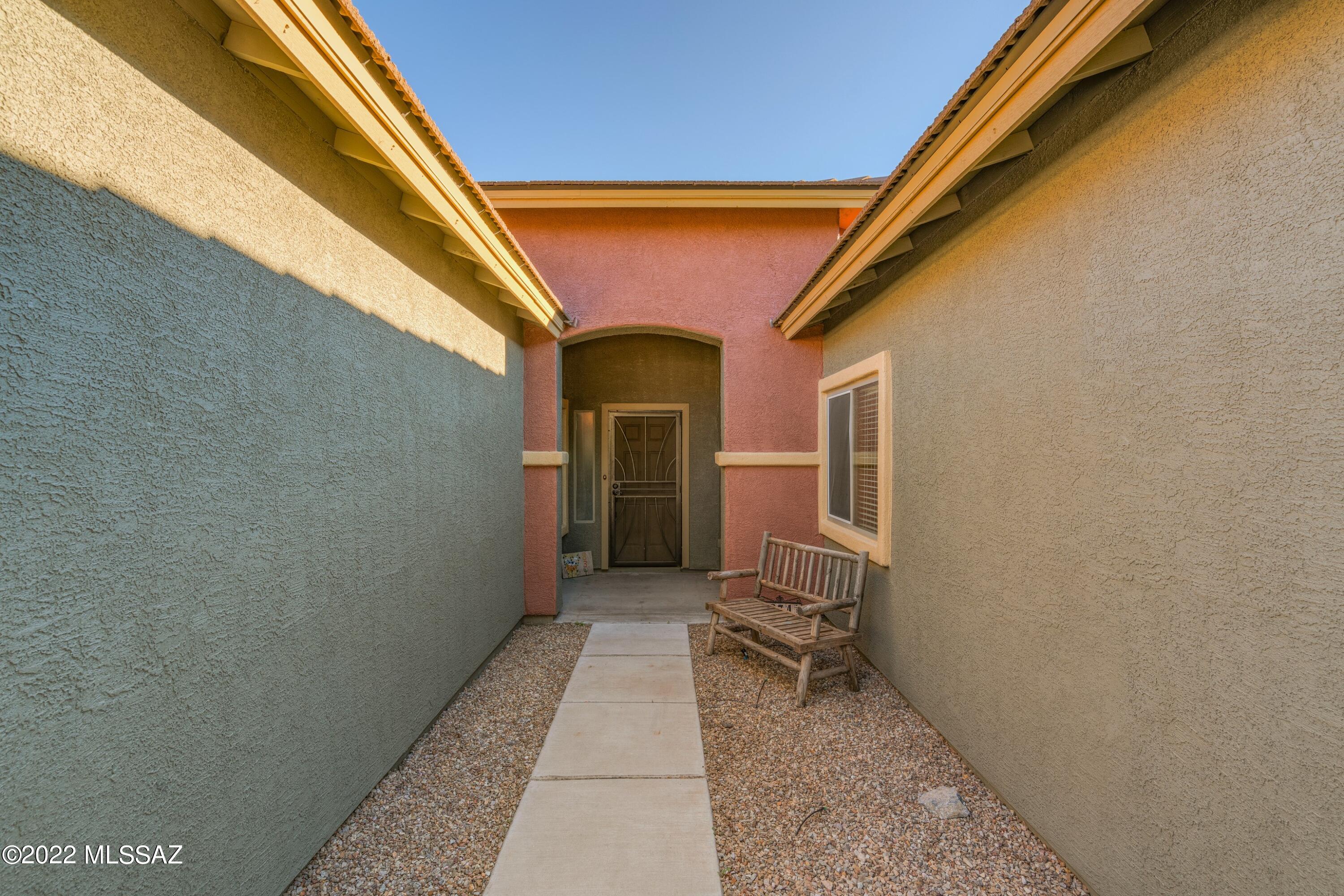 834 E Deer Spring Canyon Place