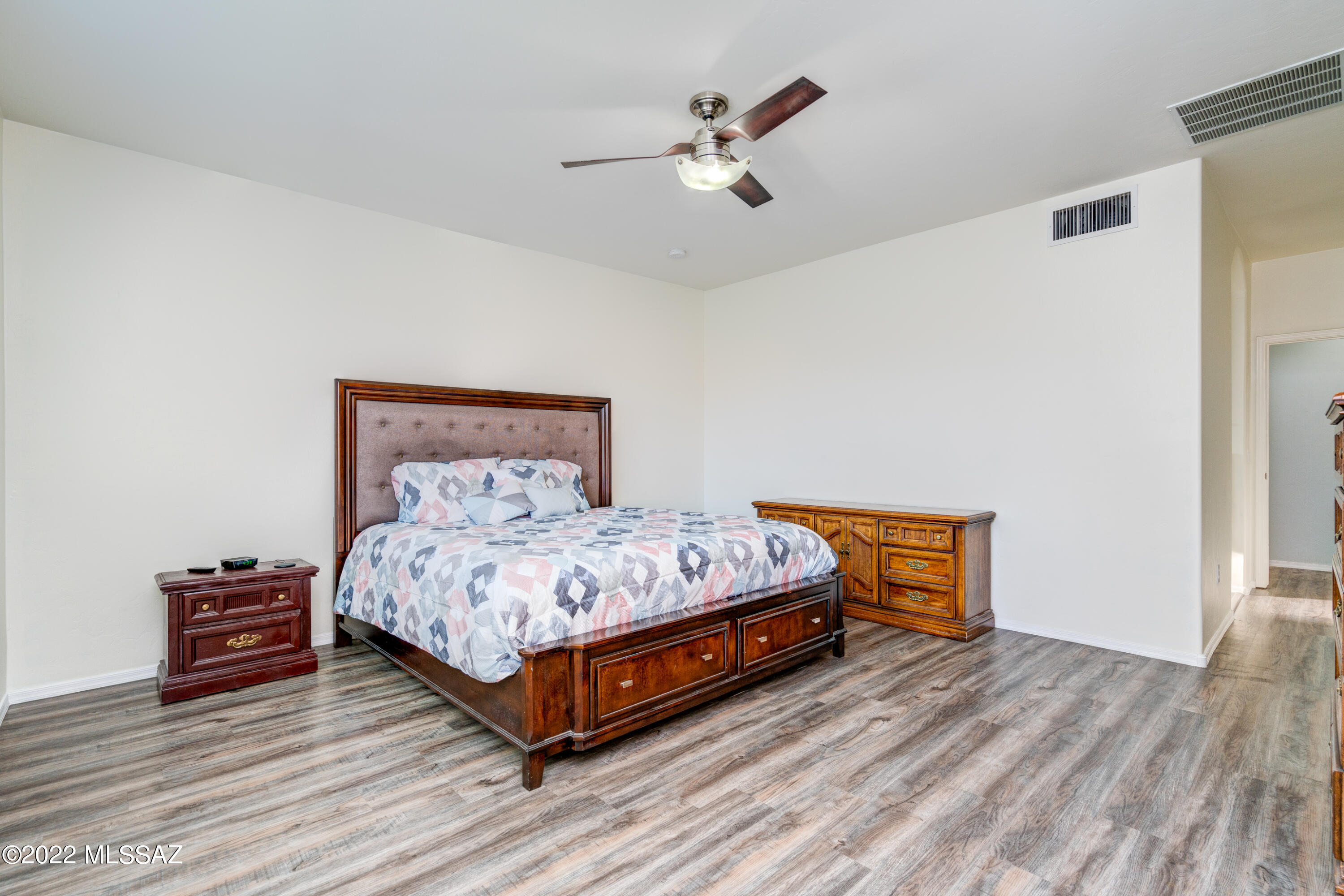 834 E Deer Spring Canyon Place