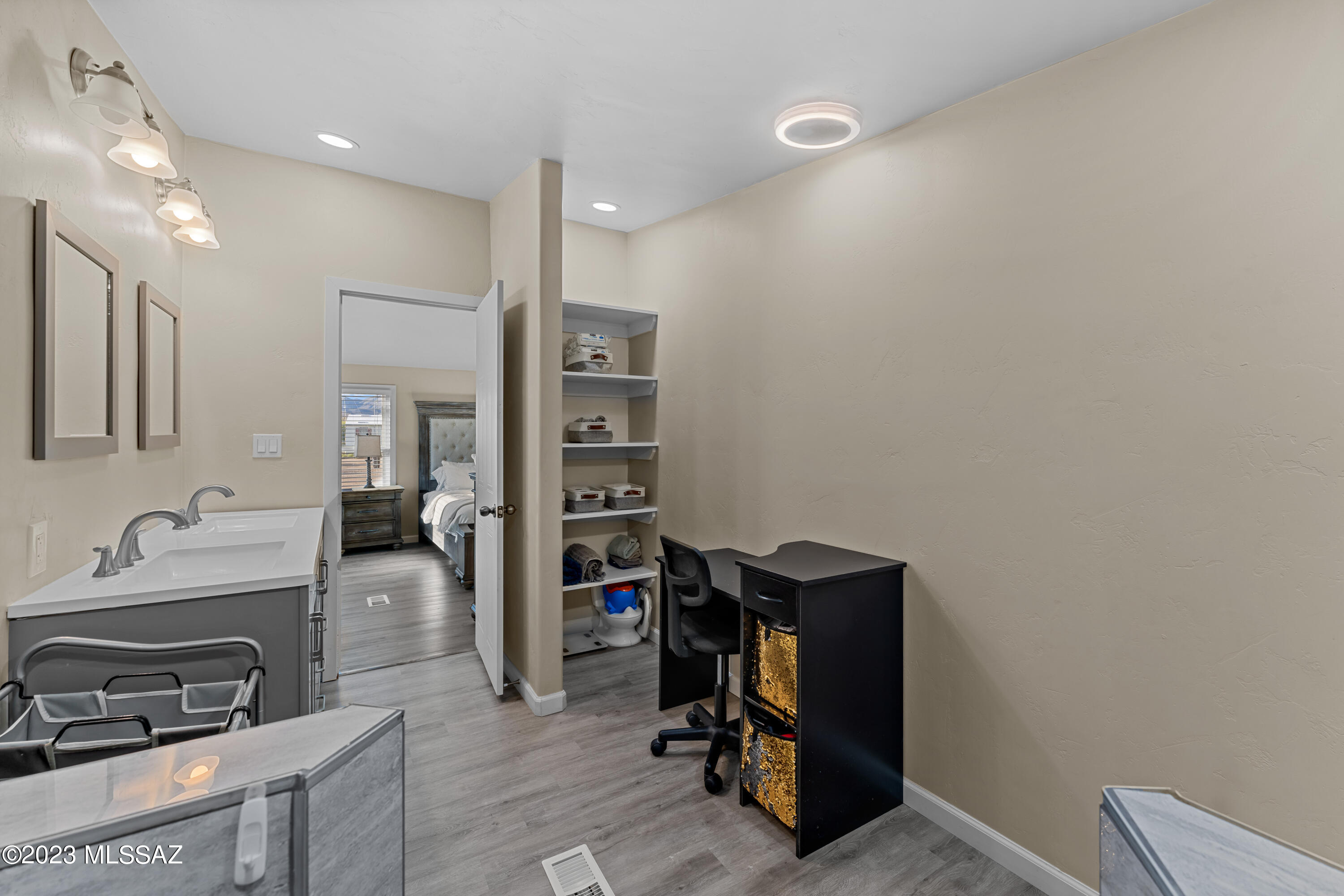 9085 W Singing Winds Lane