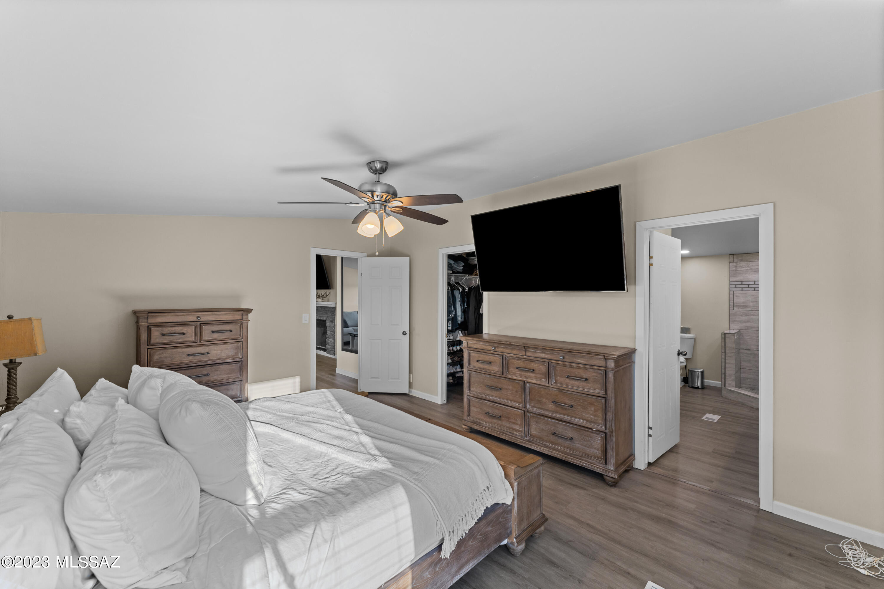 9085 W Singing Winds Lane