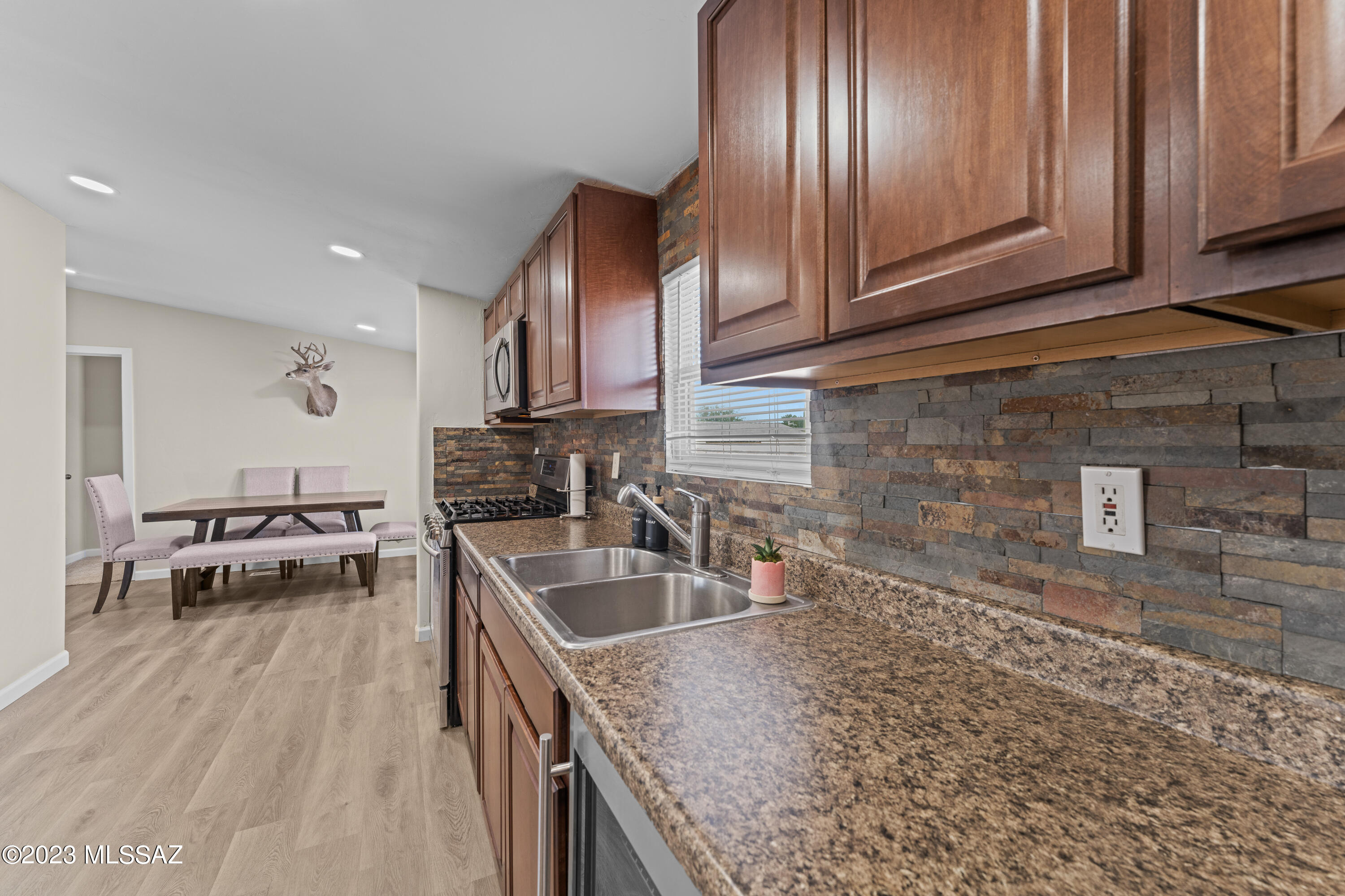 9085 W Singing Winds Lane