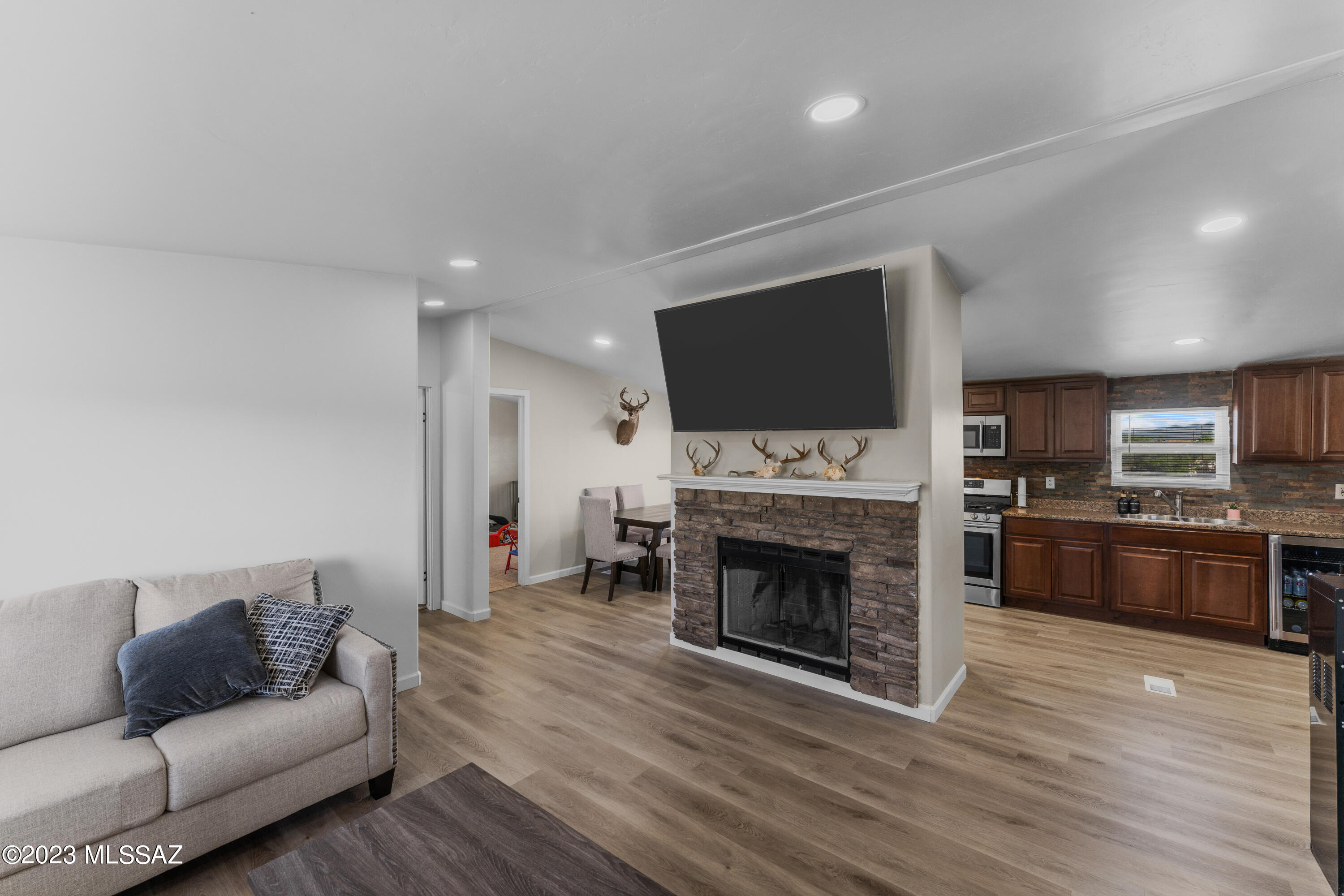 9085 W Singing Winds Lane