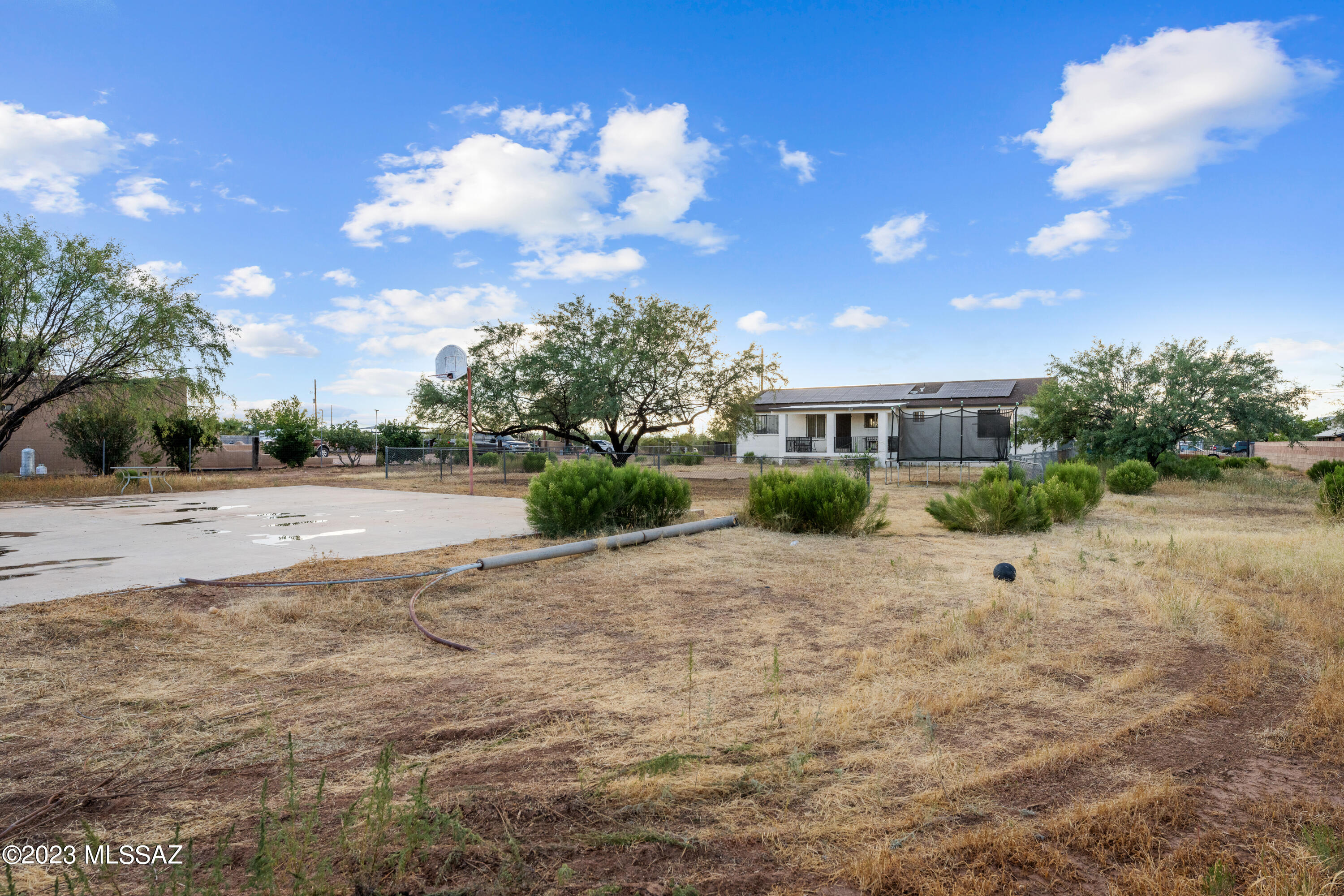 6241 W Santa Paula Street