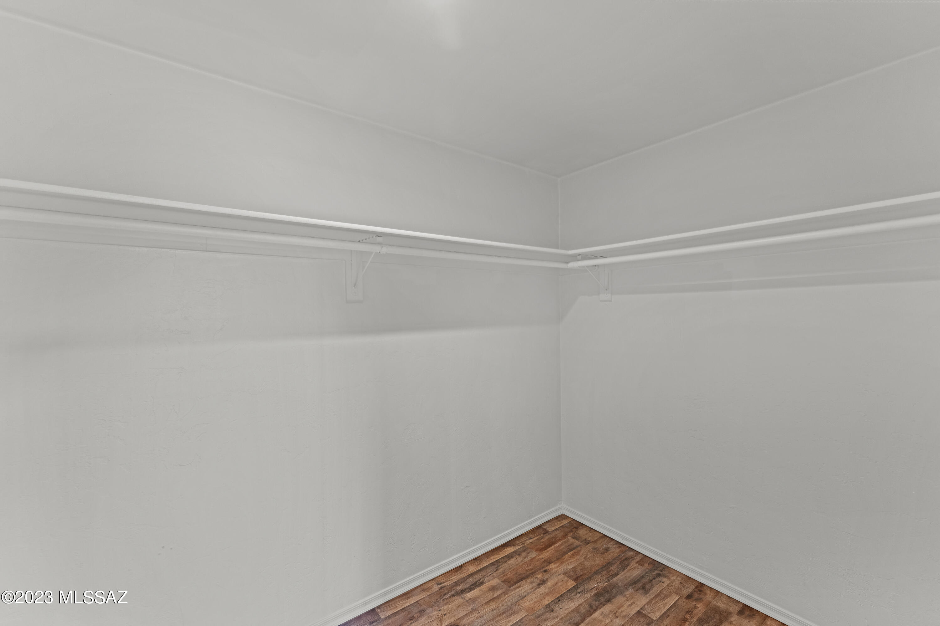 6241 W Santa Paula Street