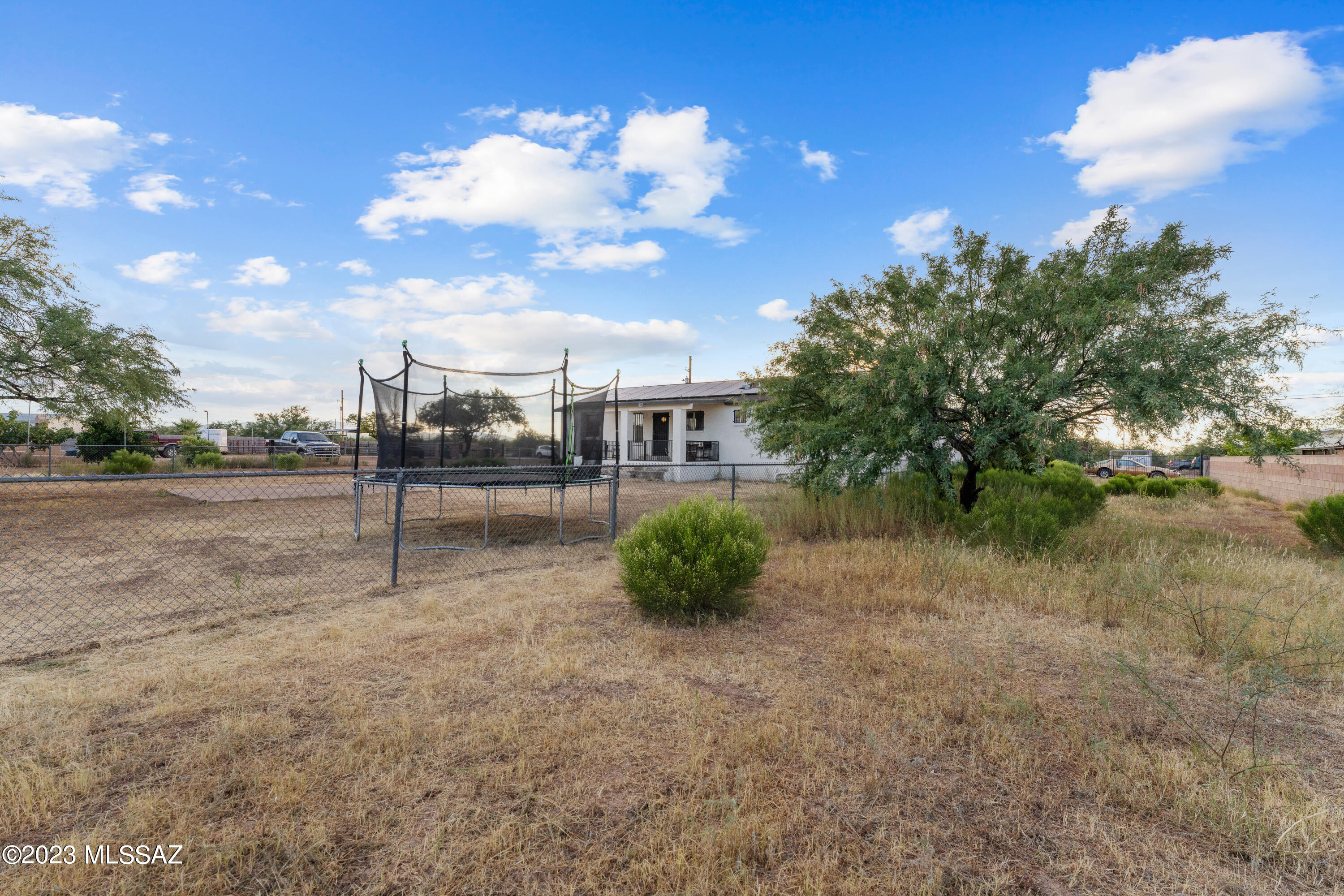 6241 W Santa Paula Street