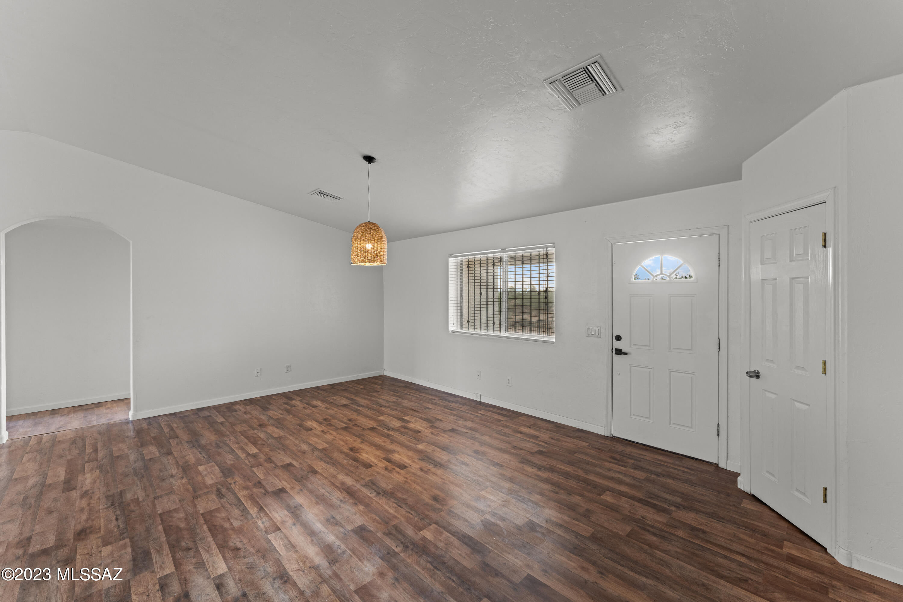 6241 W Santa Paula Street