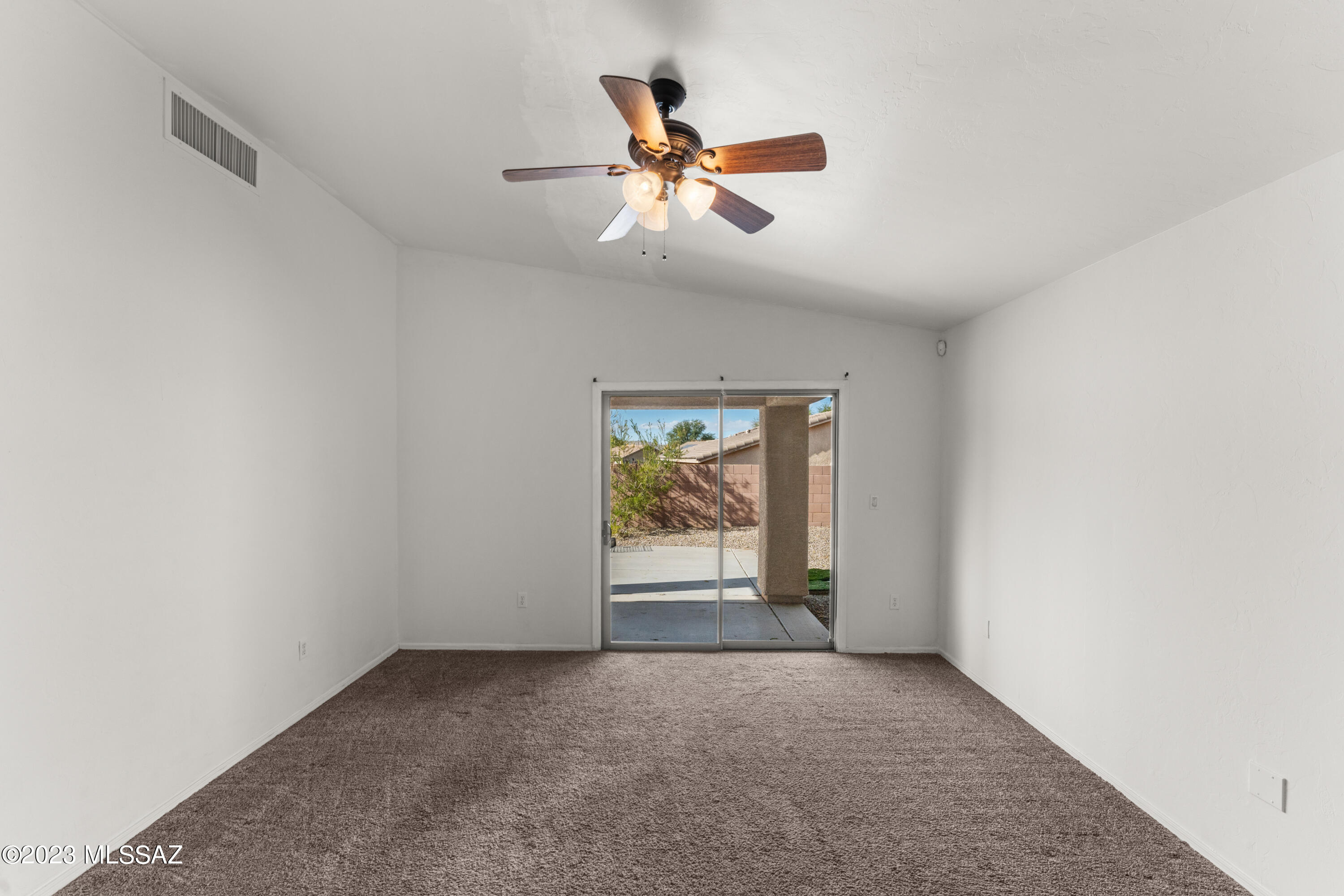 971 E Stronghold Canyon Lane