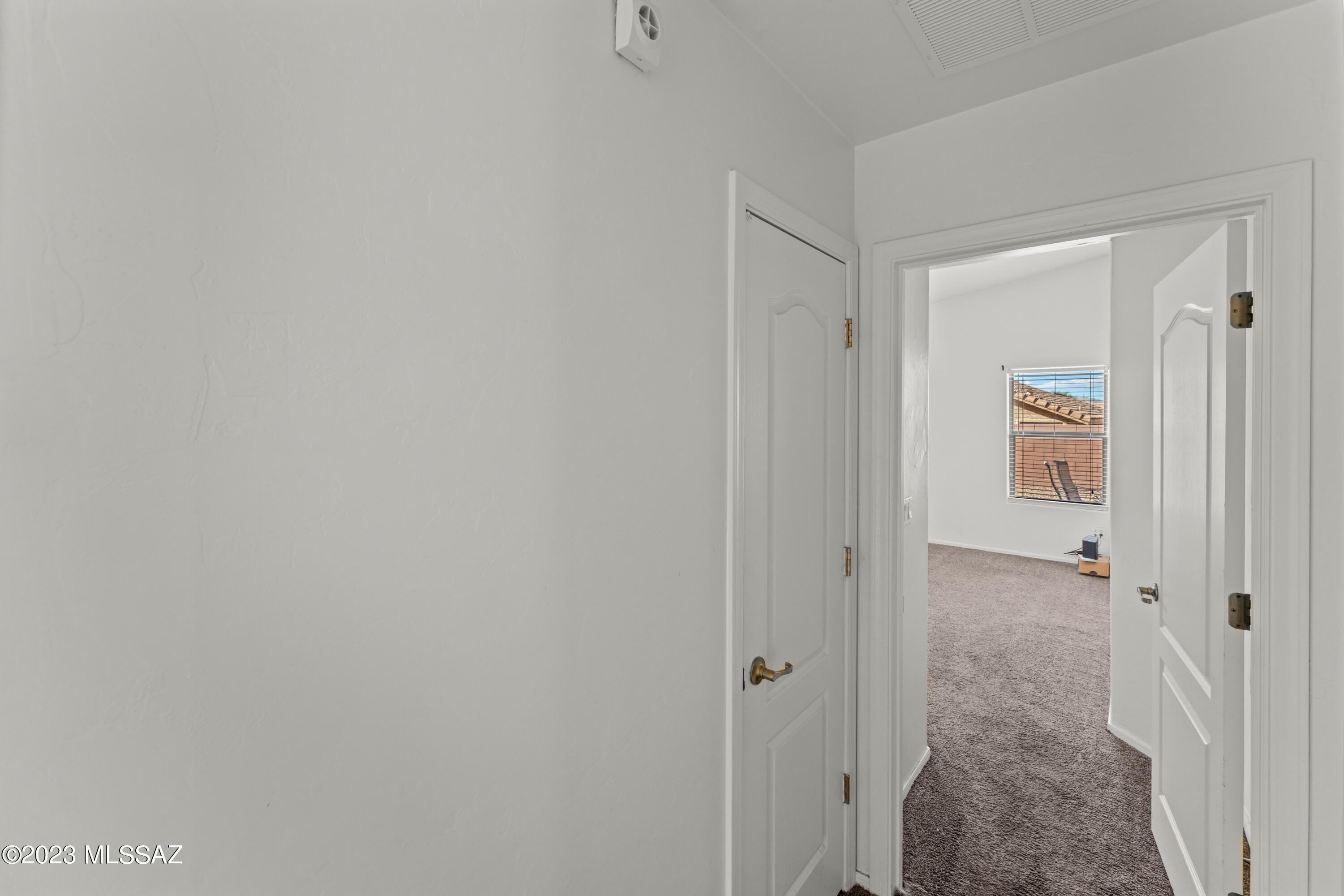 971 E Stronghold Canyon Lane