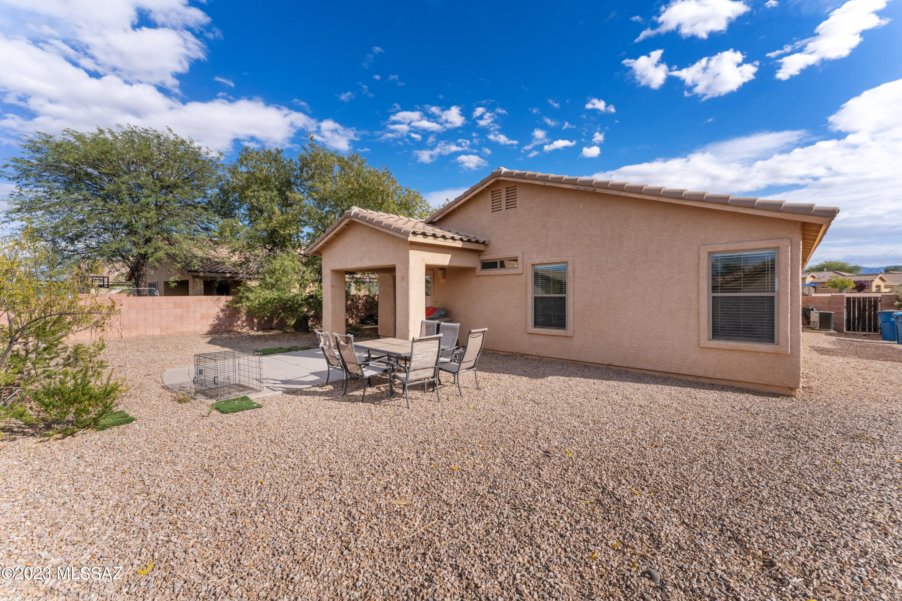 971 E Stronghold Canyon Lane