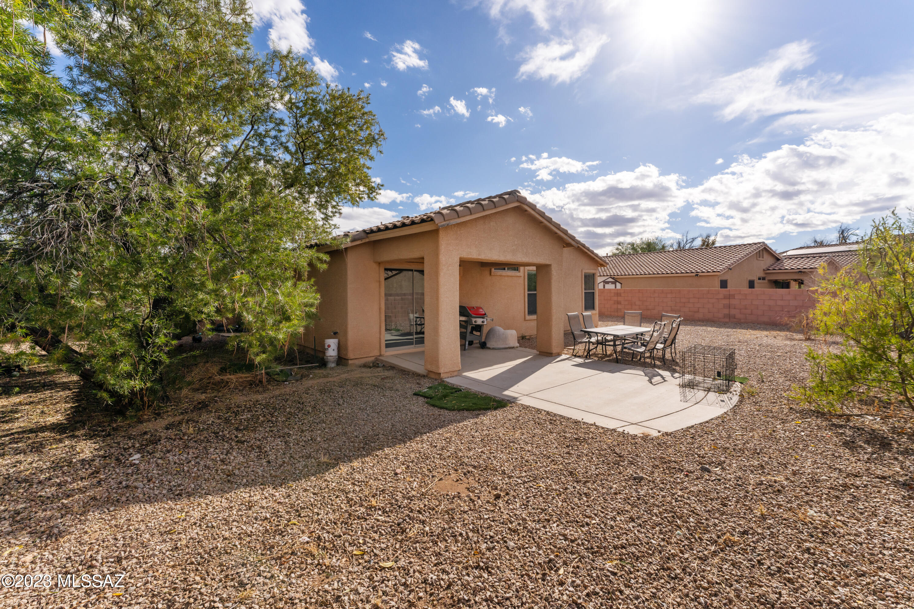 971 E Stronghold Canyon Lane