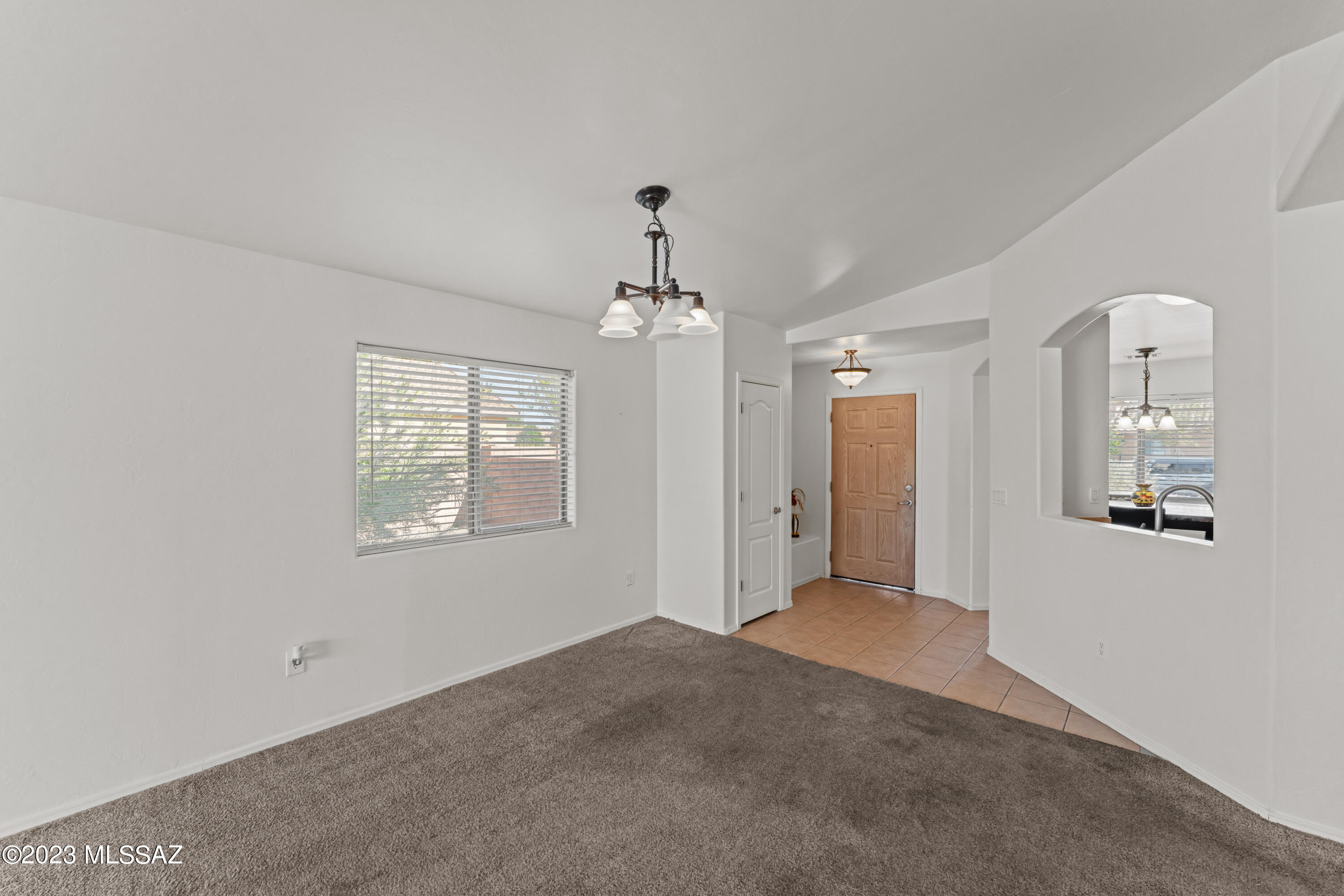 971 E Stronghold Canyon Lane