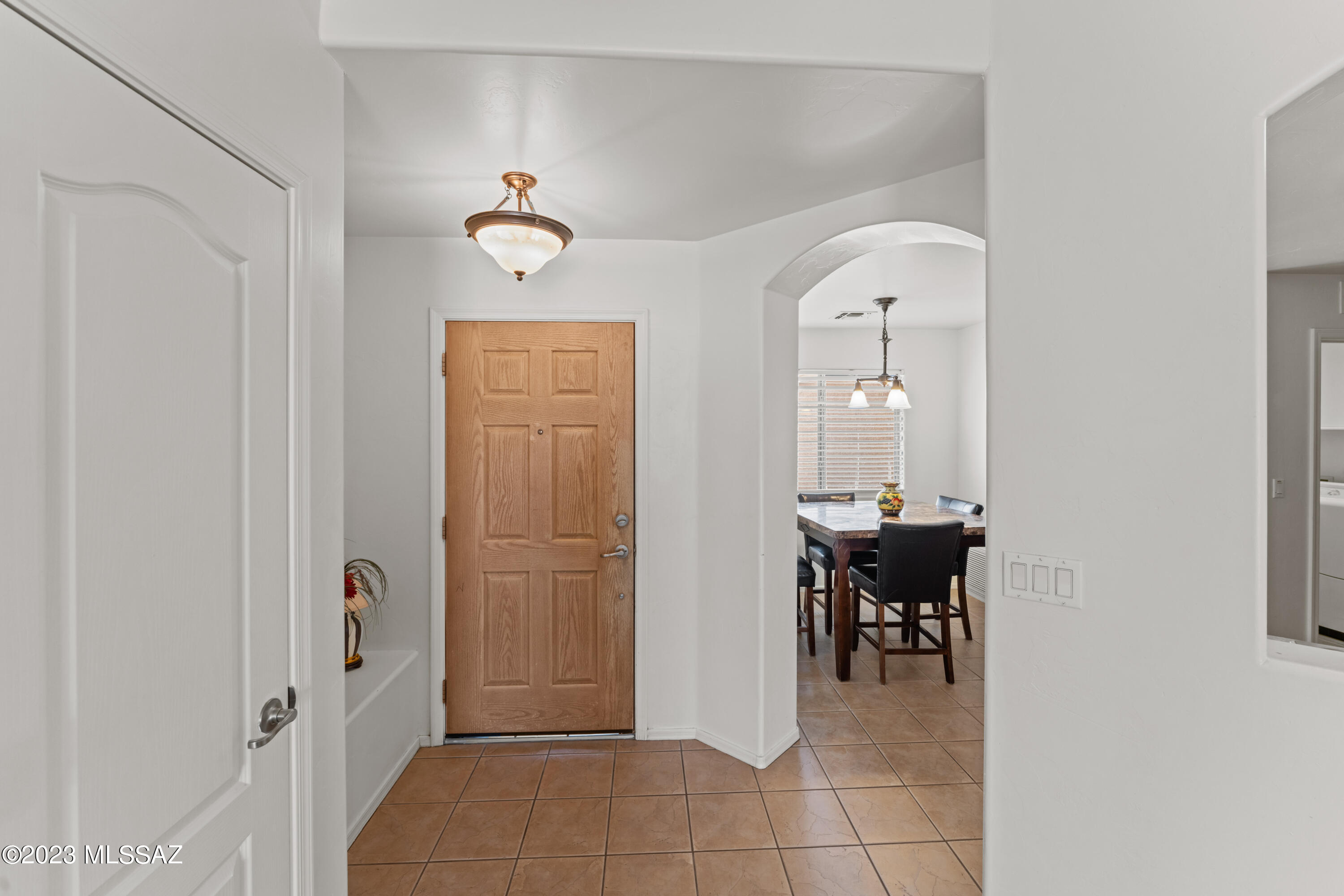 971 E Stronghold Canyon Lane