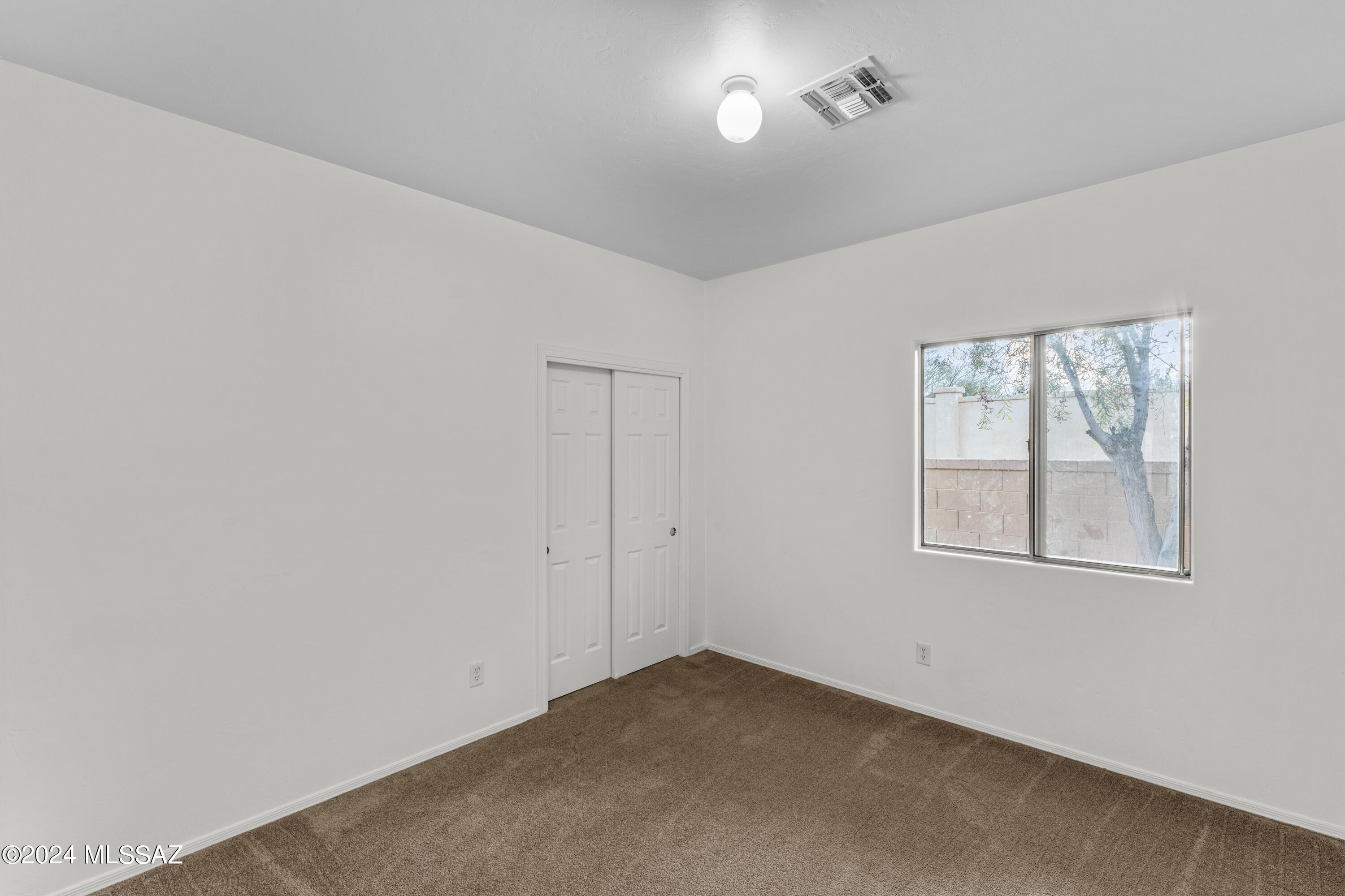 152 E Corte Rancho Encanto