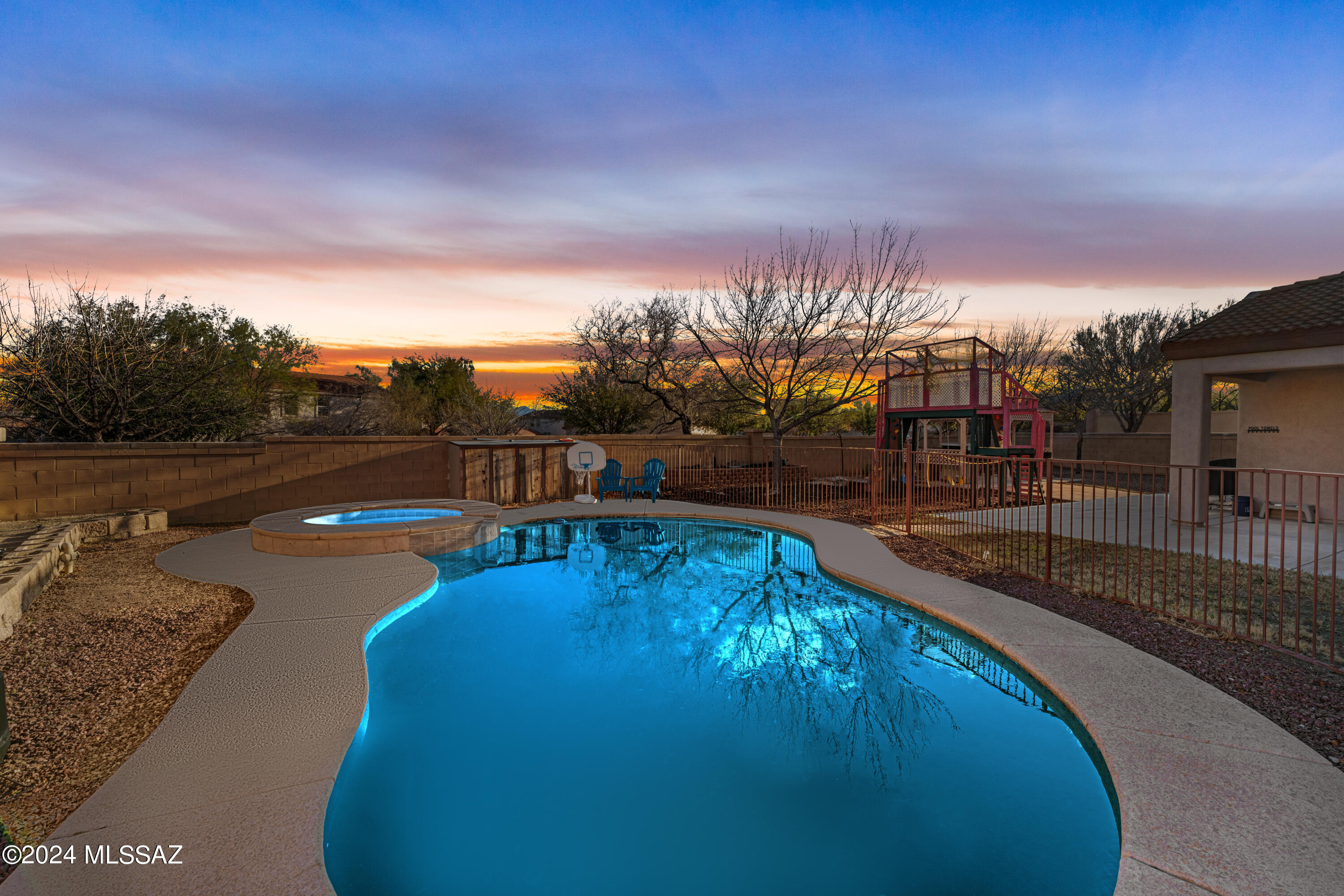 152 E Corte Rancho Encanto
